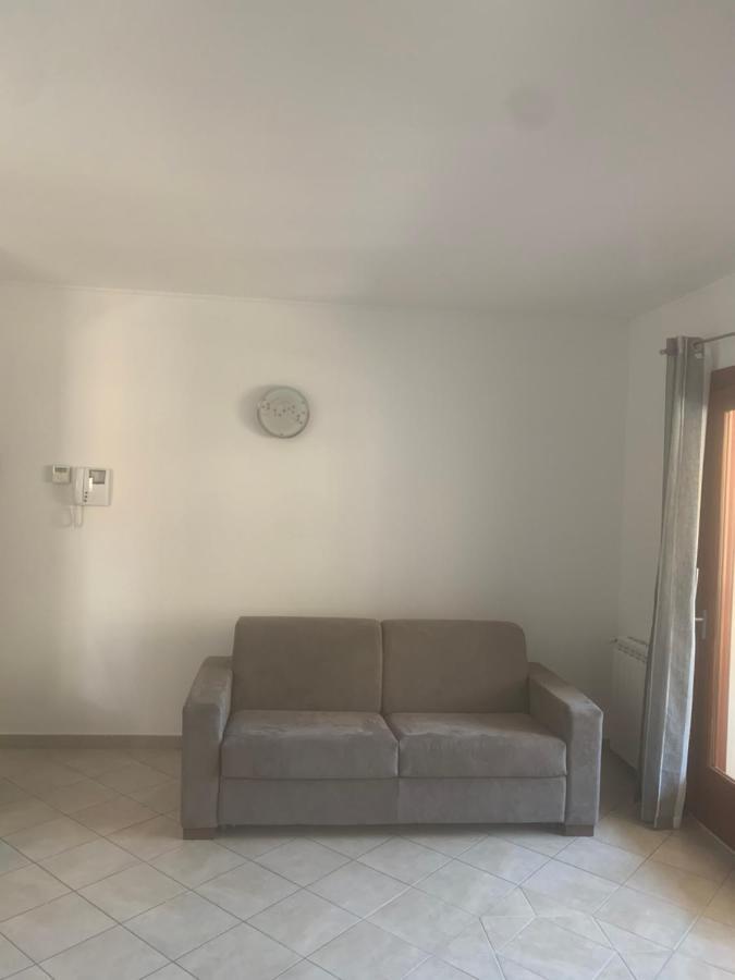Il Castello Apartment Olbia Bagian luar foto