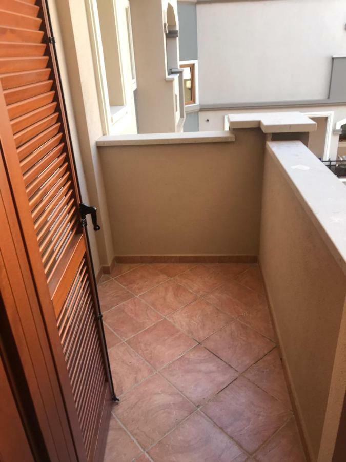 Il Castello Apartment Olbia Bagian luar foto
